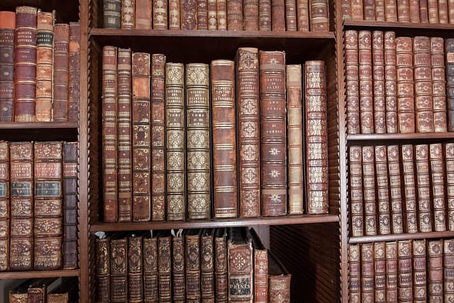 Tout savoir sur les différentes époques des antiquités