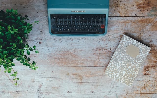 Comment bien restaurer vos antiquités sans les endommager