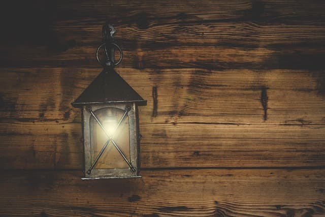 Comment intégrer des antiquités dans une décoration moderne