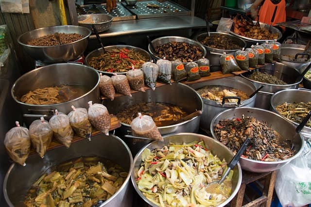 Les secrets pour bien chiner des antiquités de valeur